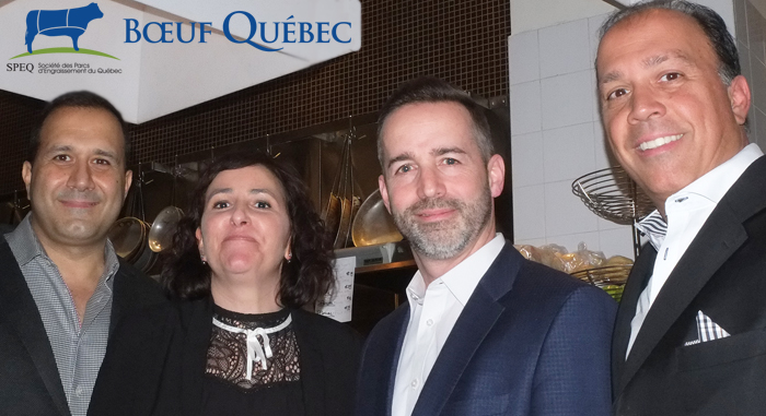 table_51_02 Jimmy et George Kosmas, propriétaires du restaurant Table 51 à Laval Au centre, Marie-Claude Mainville, éleveure et membre du Conseil de la Société des Parcs d'Engraissement du Québec et Michel Gagné Directeur général de Viandes Lauzon