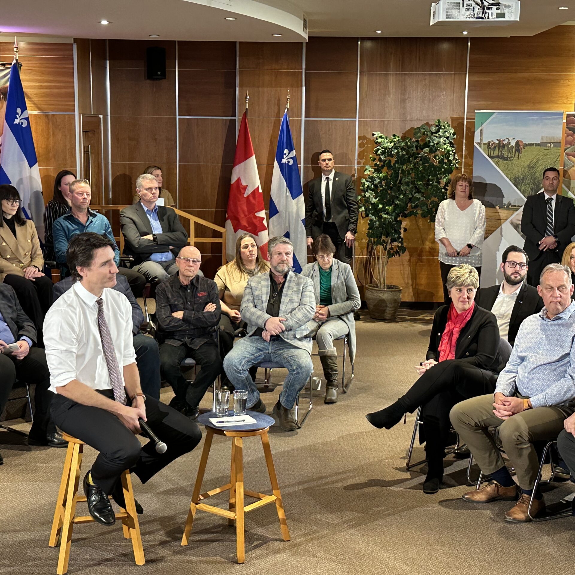 Agriculture : 10 questions à Justin Trudeau 7 024AEA59 3C5A 4665 A4F2 16A09D3003F9 scaled