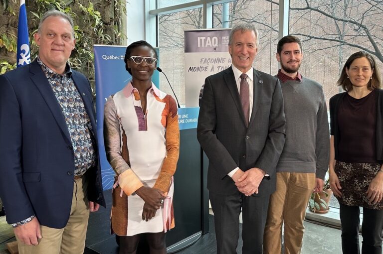 LE MINISTRE LAMONTAGNE ANNONCE L’OUVERTURE OFFICIELLE DE LA DEUXIÈME COHORTE D’AGRICULTEURS ET D’AGRICULTRICES QUI POURRA BÉNÉFICIER D’UN SOUTIEN FINANCIER DE 29 M$ LE MINISTRE LAMONTAGNE ANNONCE L’OUVERTURE OFFICIELLE DE LA DEUXIÈME COHORTE D’AGRICULTEURS ET D’AGRICULTRICES QUI POURRA BÉNÉFICIER D’UN SOUTIEN FINANCIER DE 29 M$